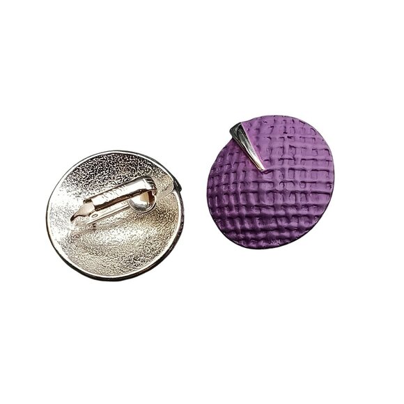Vintage Sarah Coventry Purple Textured Clip-On Earrings With Silver-Tone Accent - Picture 4 of 4